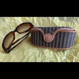 Fendi | Accessories | Fendi Jackie O Sunglasses | Poshmark display picture 2